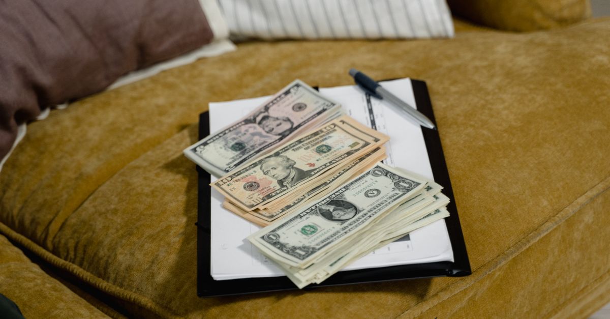 From Side Hustle to Six Figures: The Solopreneur Playbook Everyone's Talking About