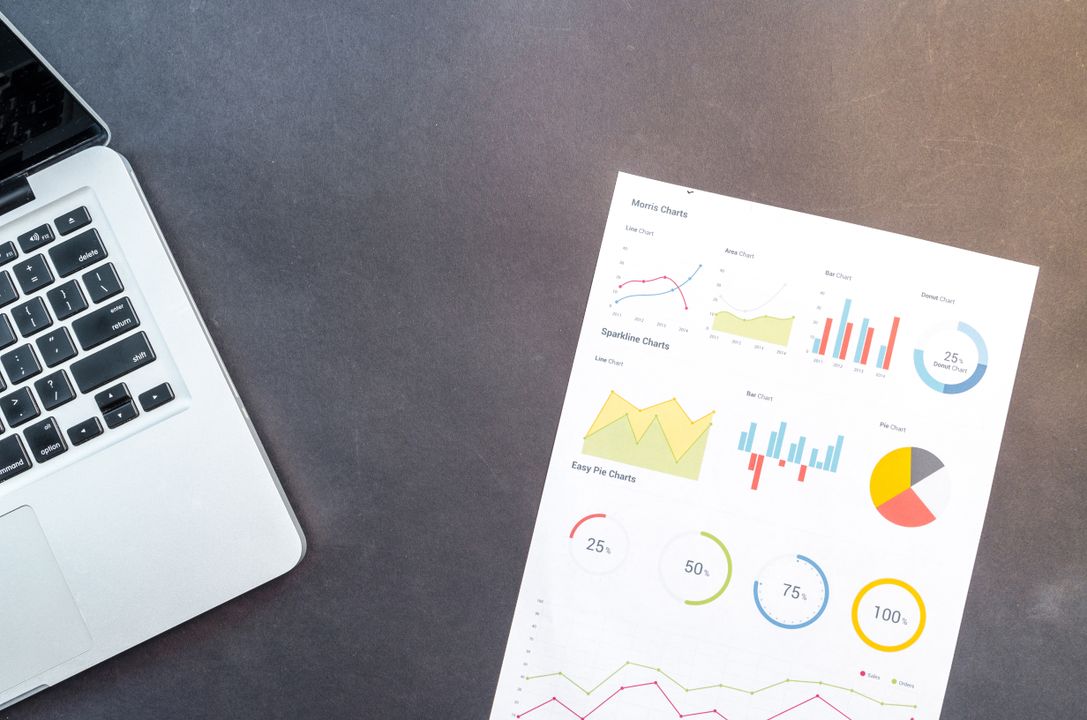 professional seo services - Side-by-side comparison of e-commerce and B2B SEO funnels