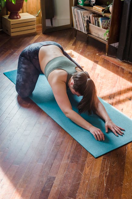 What Are The Benefits Of Movement Meditation For Emotional Release? 13 Group-Practicing-Yoga-For-Healing