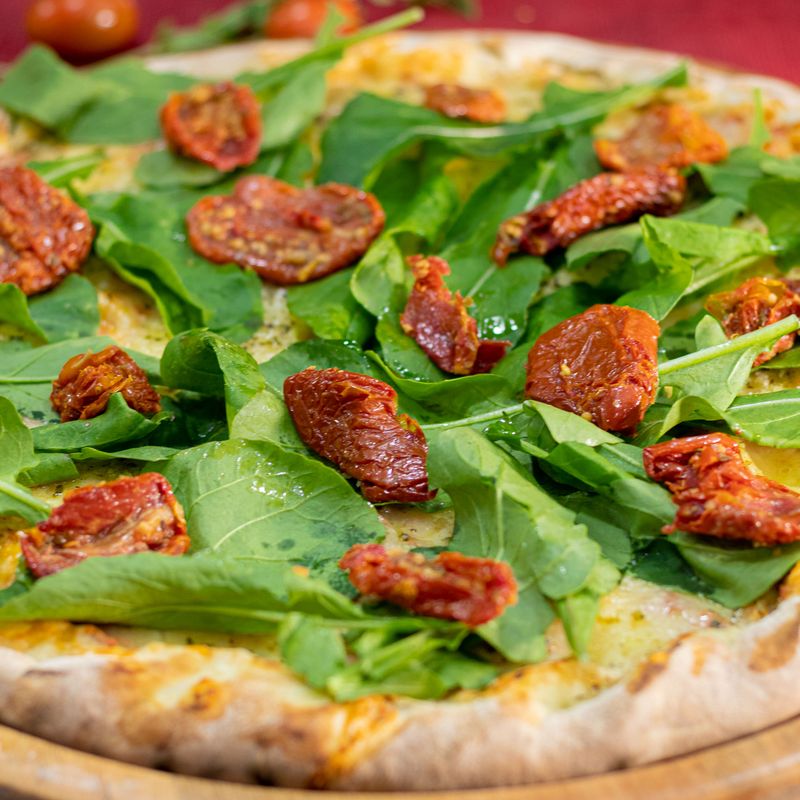 Artichoke and Sun-Dried Tomato Pizza