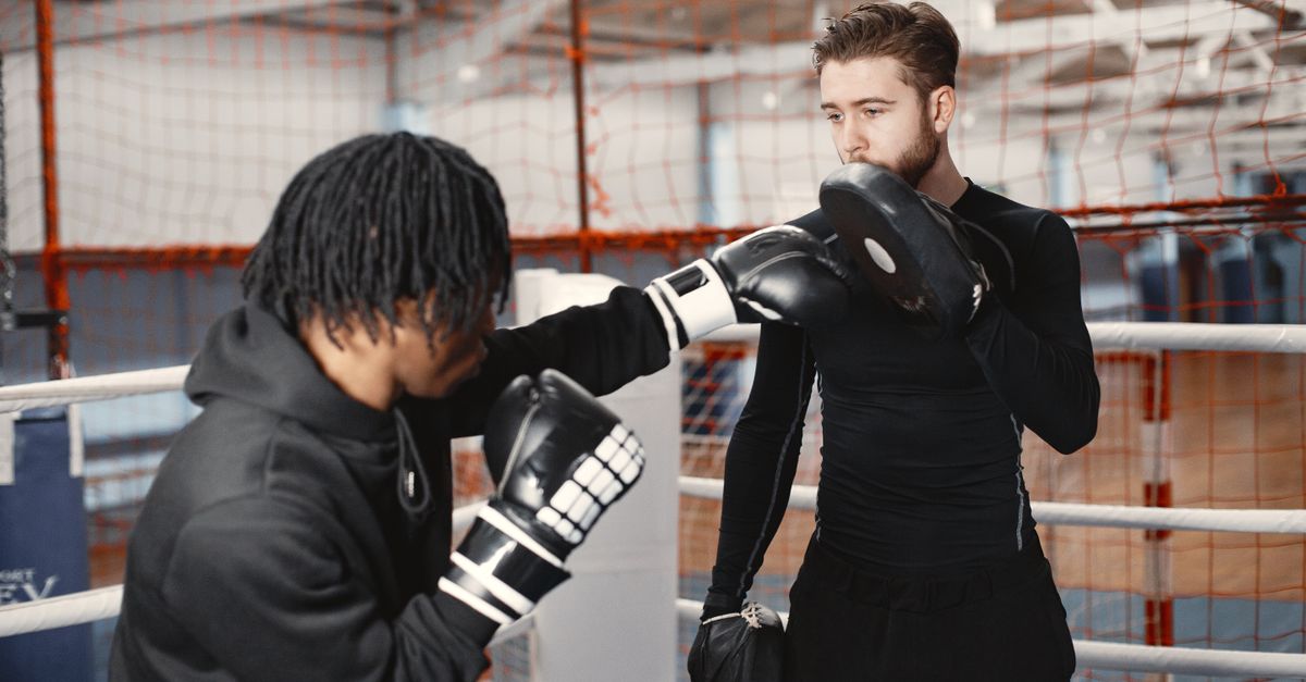 Boxing Rin Training Training in Boxing Ring · Free Stock Photo