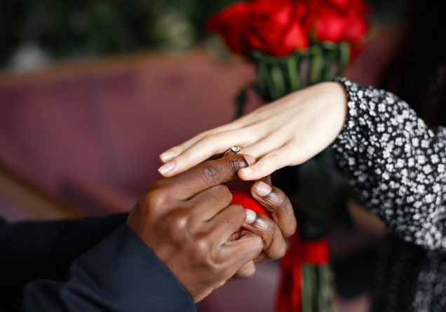 galateo del dating online per incontrare donne latine