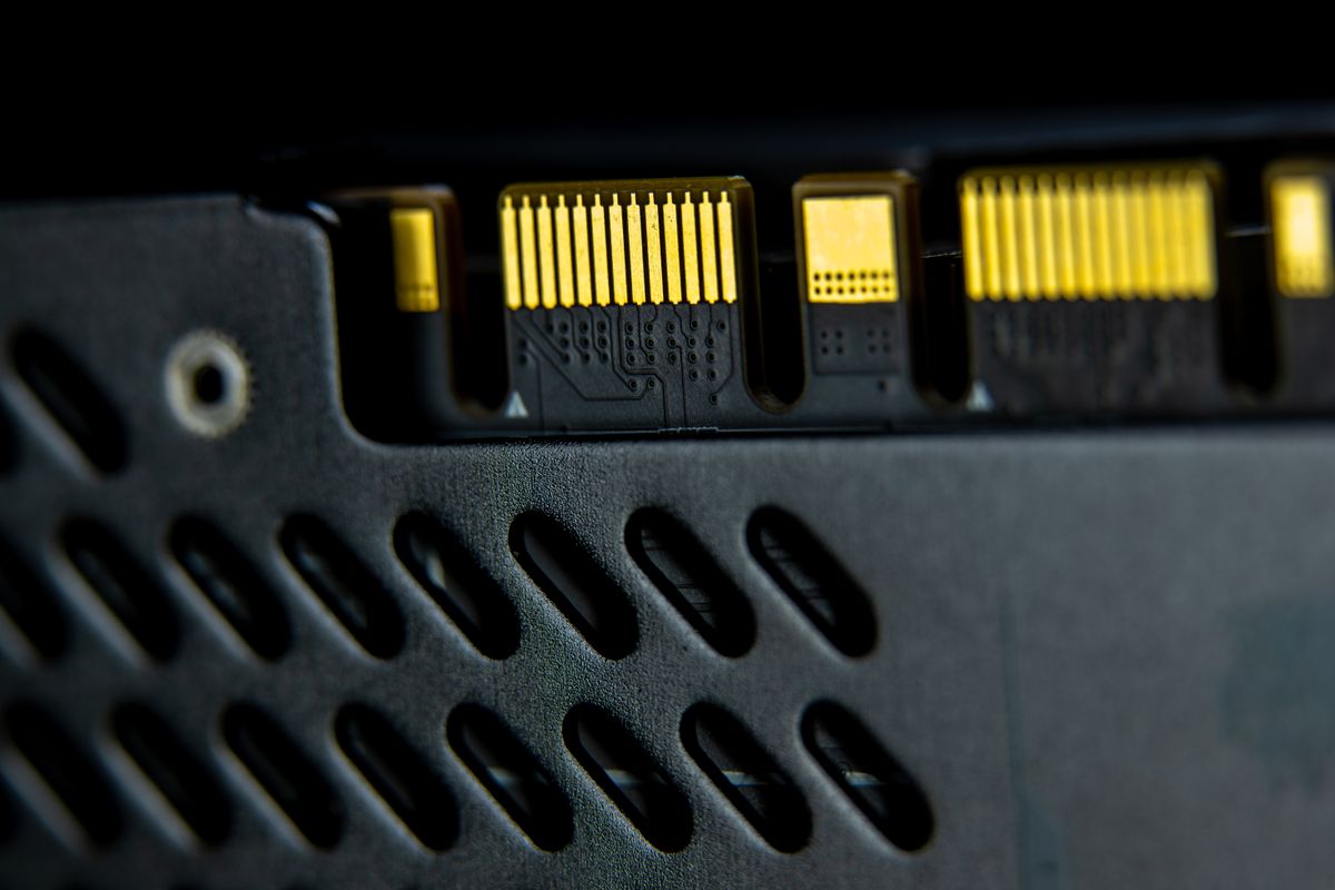 KEL to show 50A and floating connectors at Battery Show