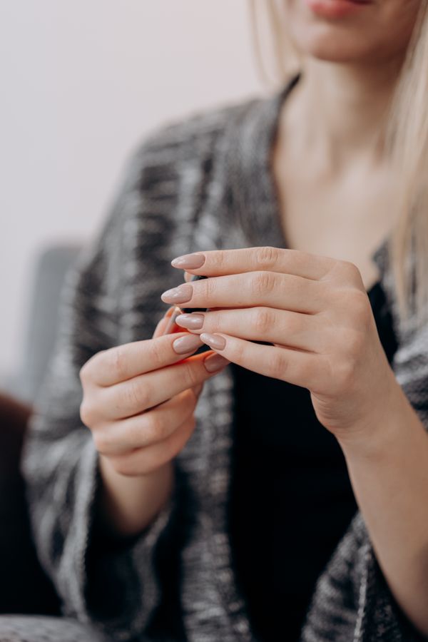 Warm taupe manicure