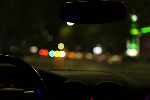 交通, 儀表板, 在晚上的路, 城市 的 免費圖庫相片