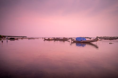 бесплатная Бесплатное стоковое фото с аквамарин, безоблачный, берег озера Стоковое фото