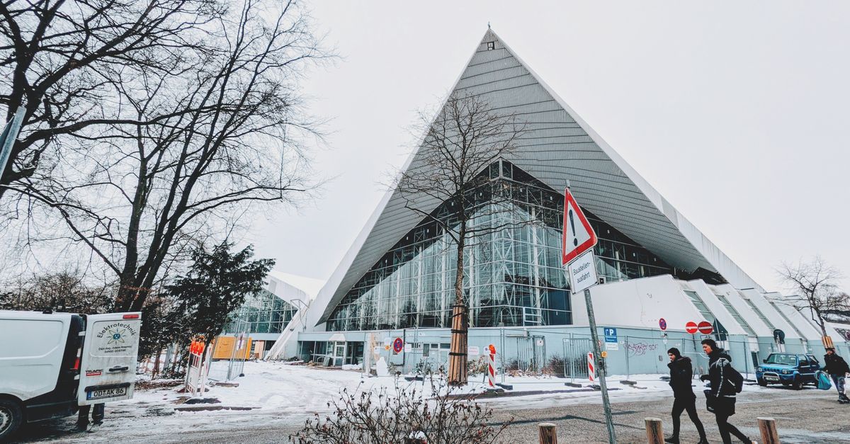 Contemporary Modern Triangle Shaped Building · Free Stock Photo