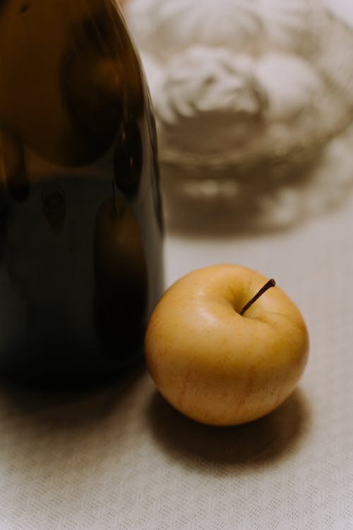Gratuit Imagine de stoc gratuită din apple, fotografiere verticală, fruct Fotografie de stoc