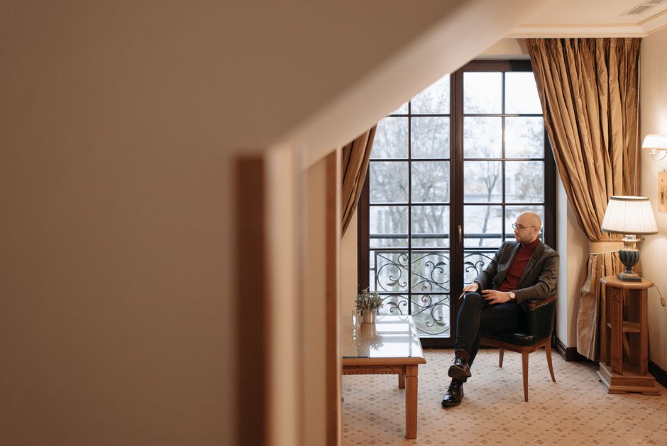 therapist office armchair window