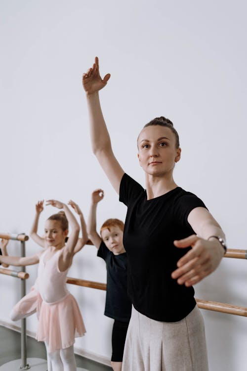 Gratis arkivbilde med ballettdansere, ballettstudio, barn