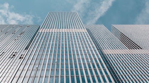 Fotografía De ángulo Bajo Del Edificio