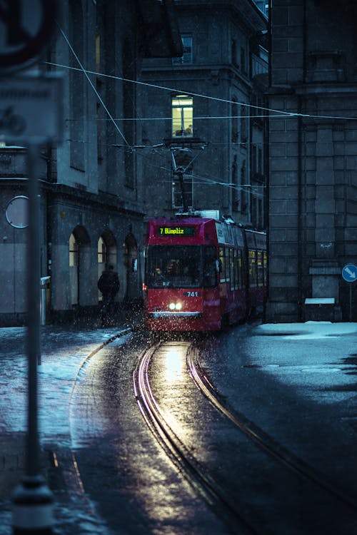 거리, 대중교통, 밤의 무료 스톡 사진