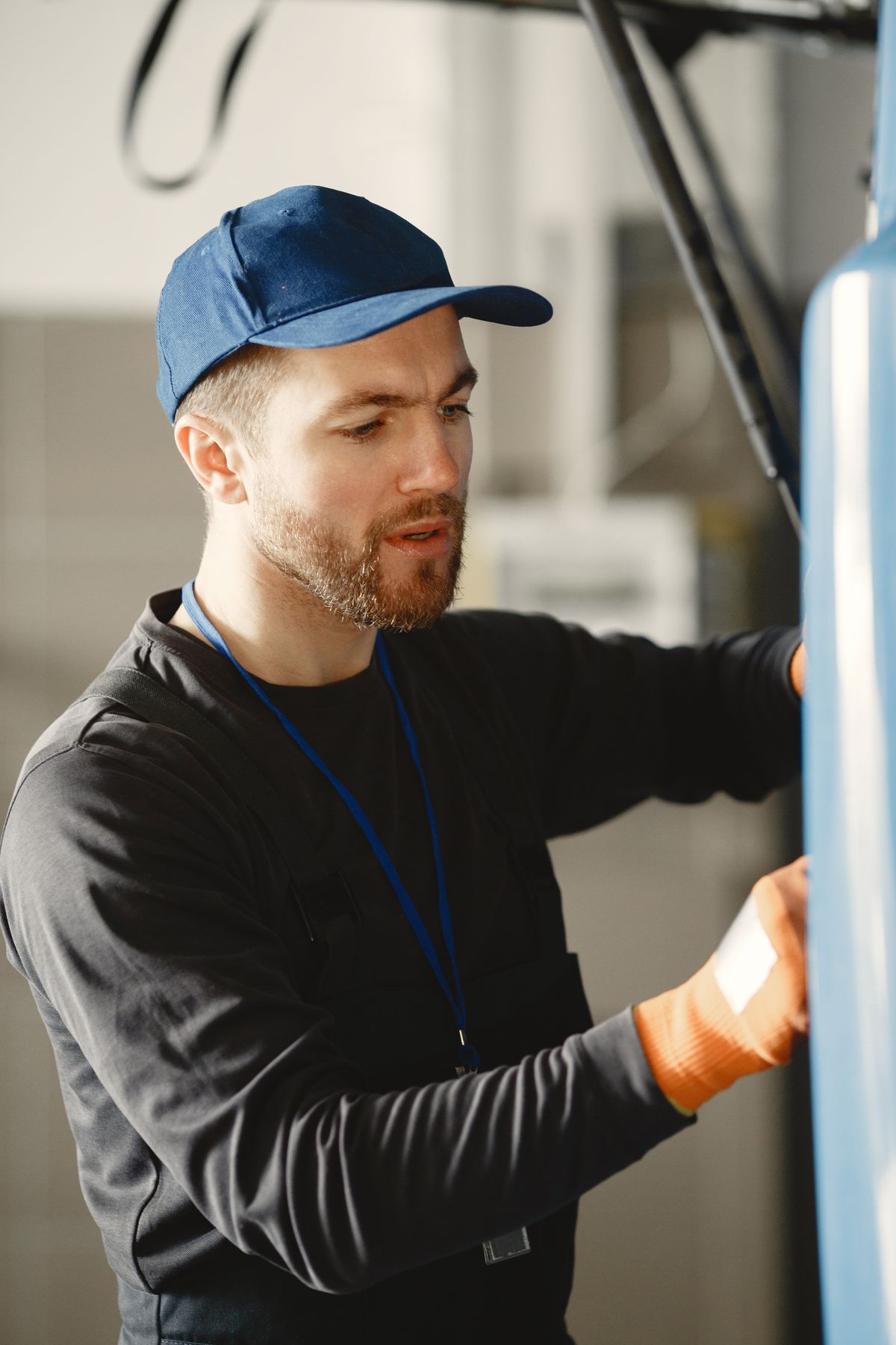 AAG van / engineer in uniform (recommended: 900×1100, portrait)