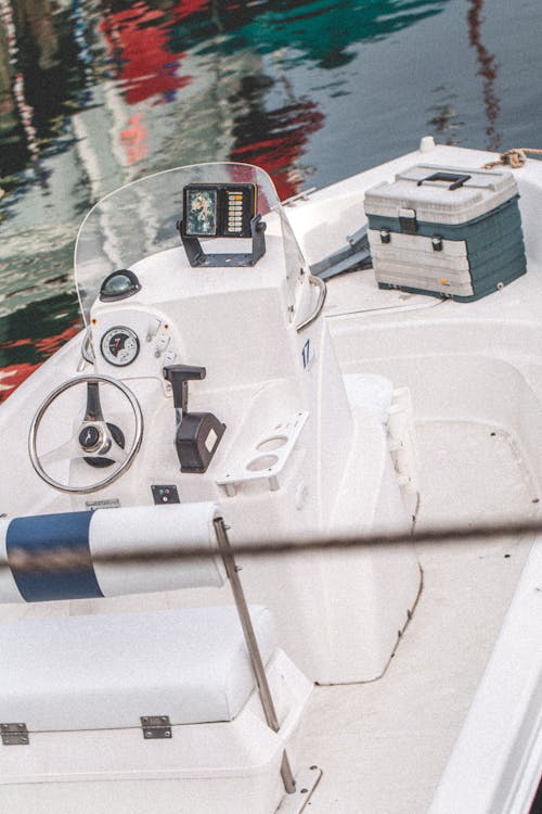 Free stock photo of bahamas, boat, captain