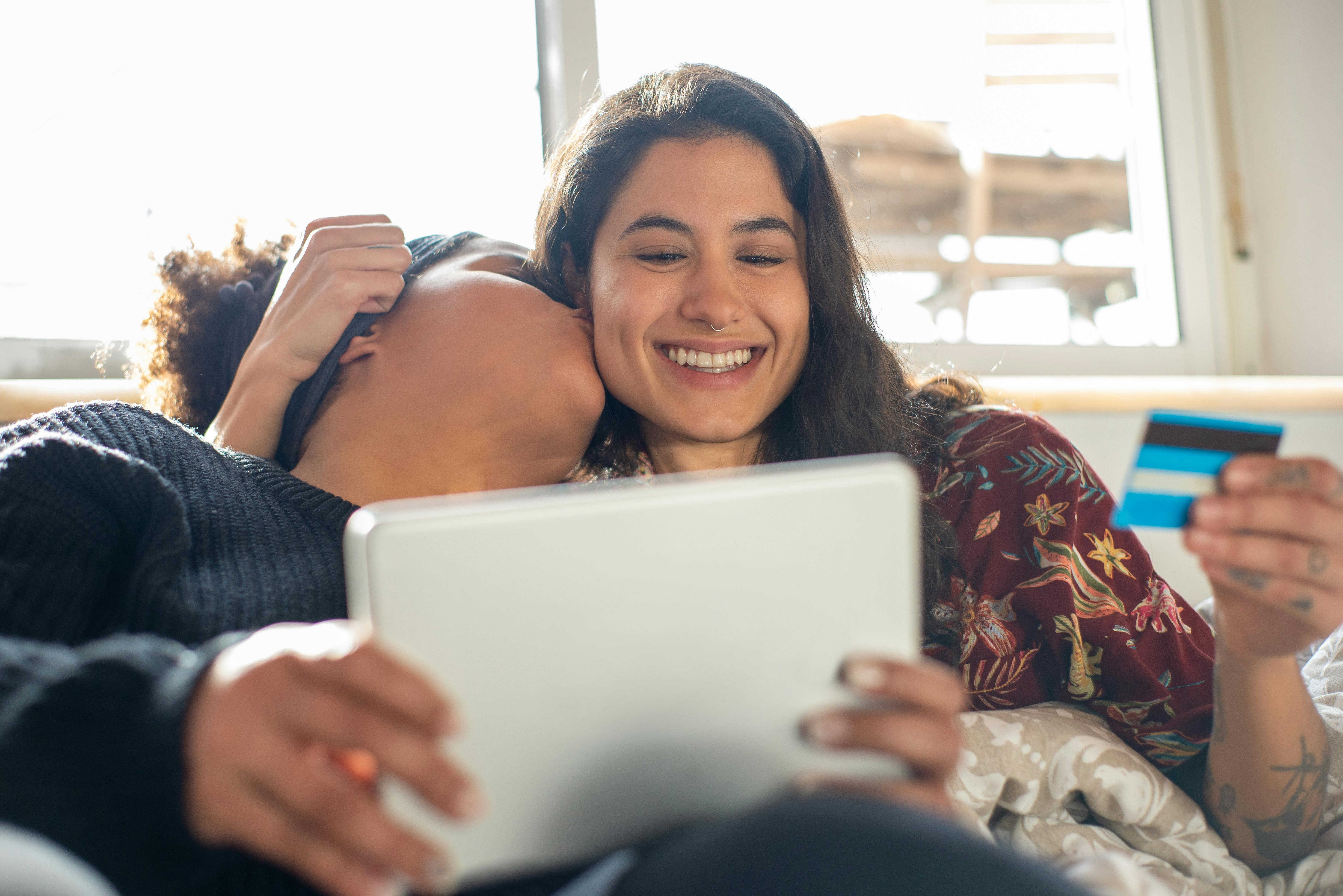 The 4 credit cards we recommend for everyday use, and why — Photo by Kampus Production on Pexels