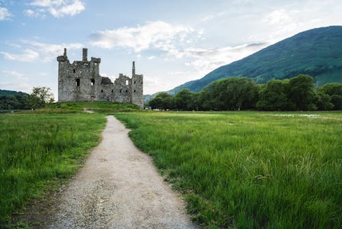 Free Ruined Kilchurn Castle on Green Grass Field Stock Photo