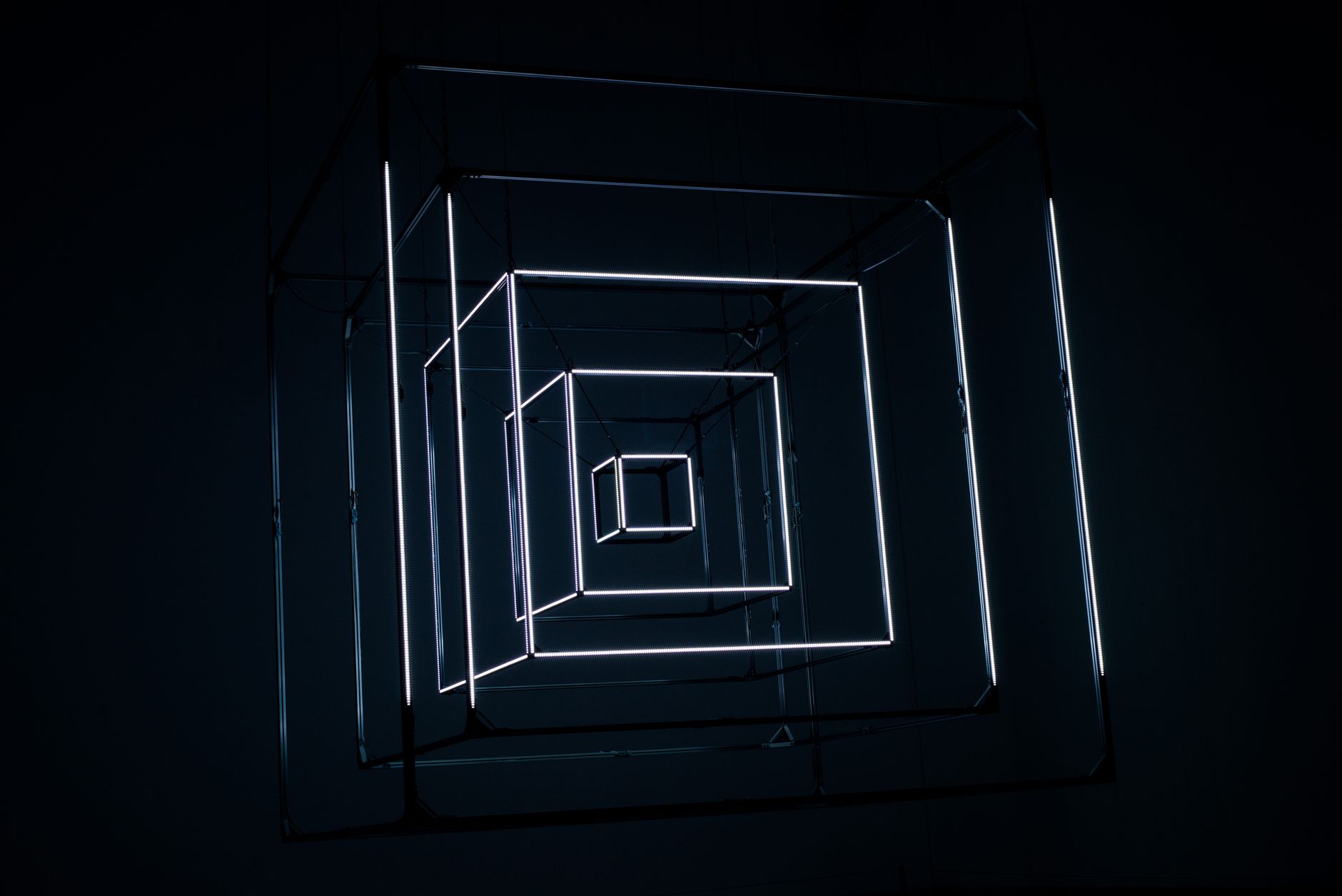 Geheimnisvolles Muster & Modern – Dunkles AMOLED Wallpaper