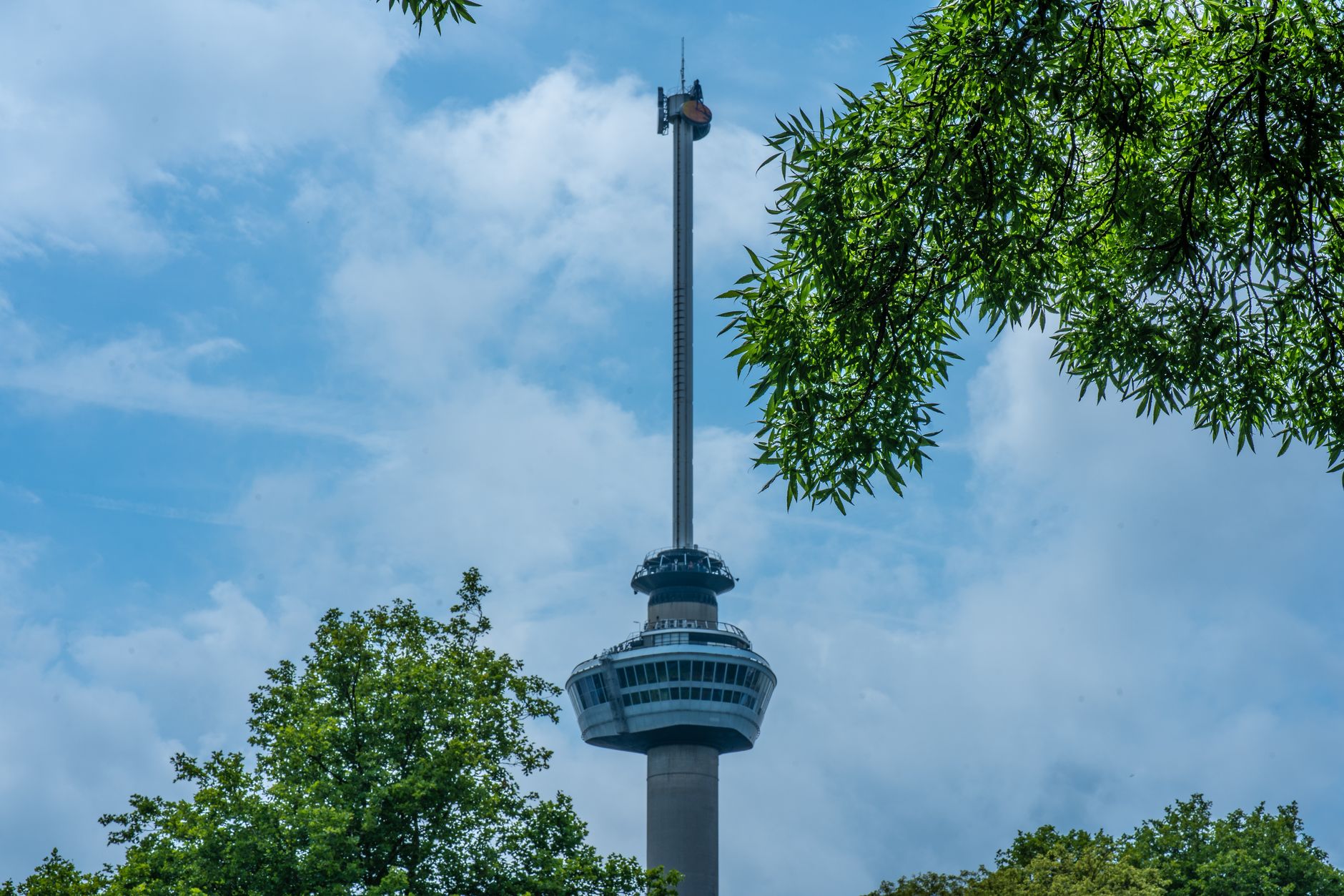 Rotterdam'daki Euromast gözlem kulesi