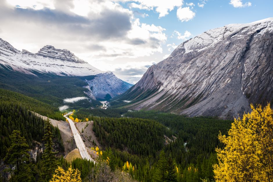 Entrance sign for a national park in Canada with a Parks Canada Discovery Pass