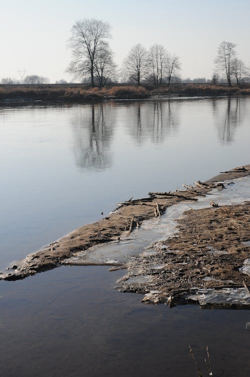 Kostenloses Stock Foto zu reflektierung, ruhig, ruhigem wasser