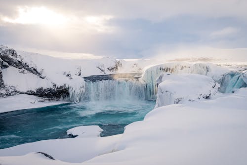 Бесплатное стоковое фото с вода, зима, каскадные