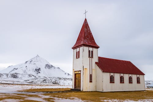 Foto profissional grátis de capela, exterior do edifício, inverno