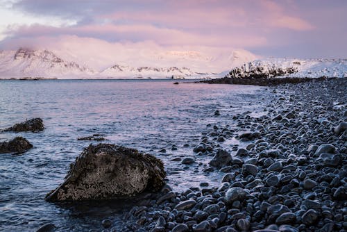 Безкоштовне стокове фото на тему «берег, гірські фону, камені»