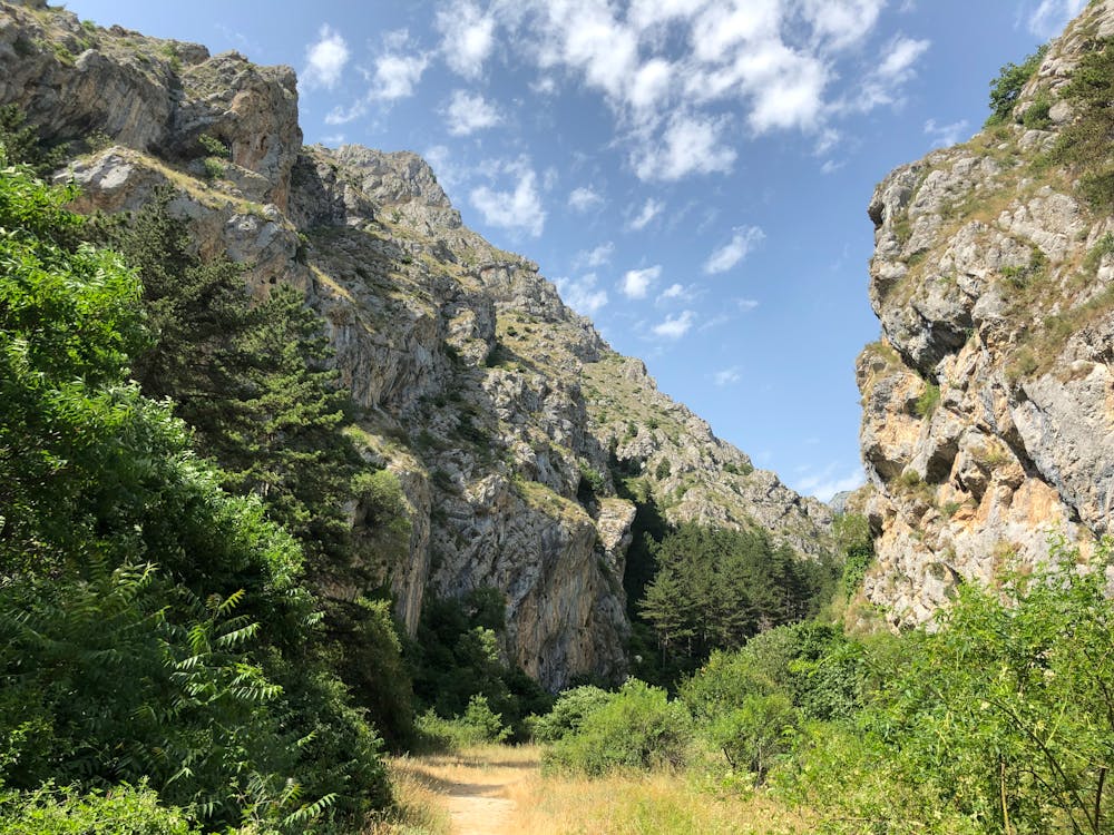 Gratis lagerfoto af bjerge, ekstremt terræn, klippefyldt