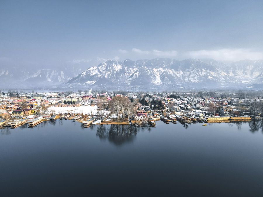 Srinagar (Dal Lake) photo 7