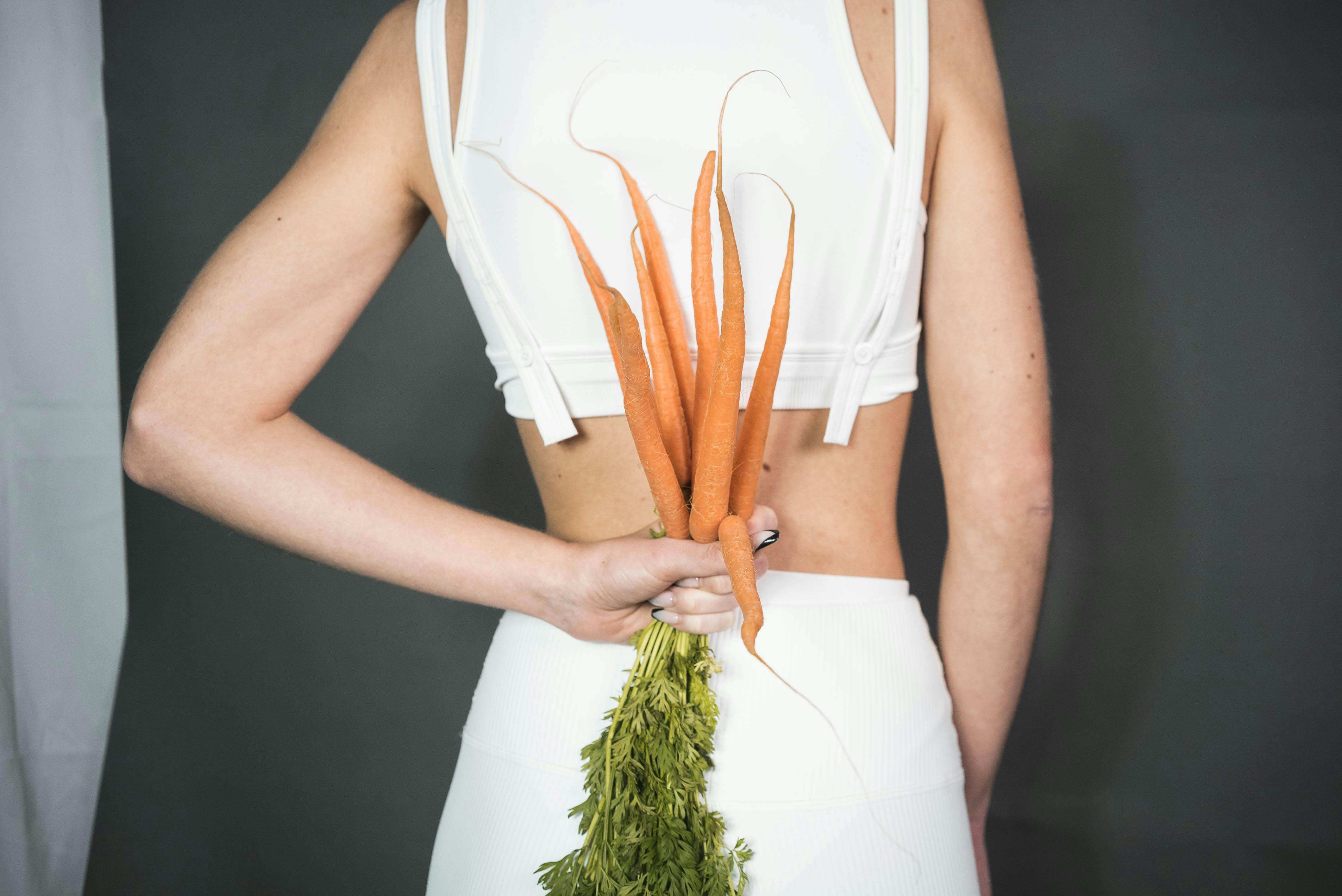 FUELED Wellness + Nutrition | Cinco de Mayo – zero-proof cocktails that still deliver — Photo by Dziana Hasanbekava on Pexels