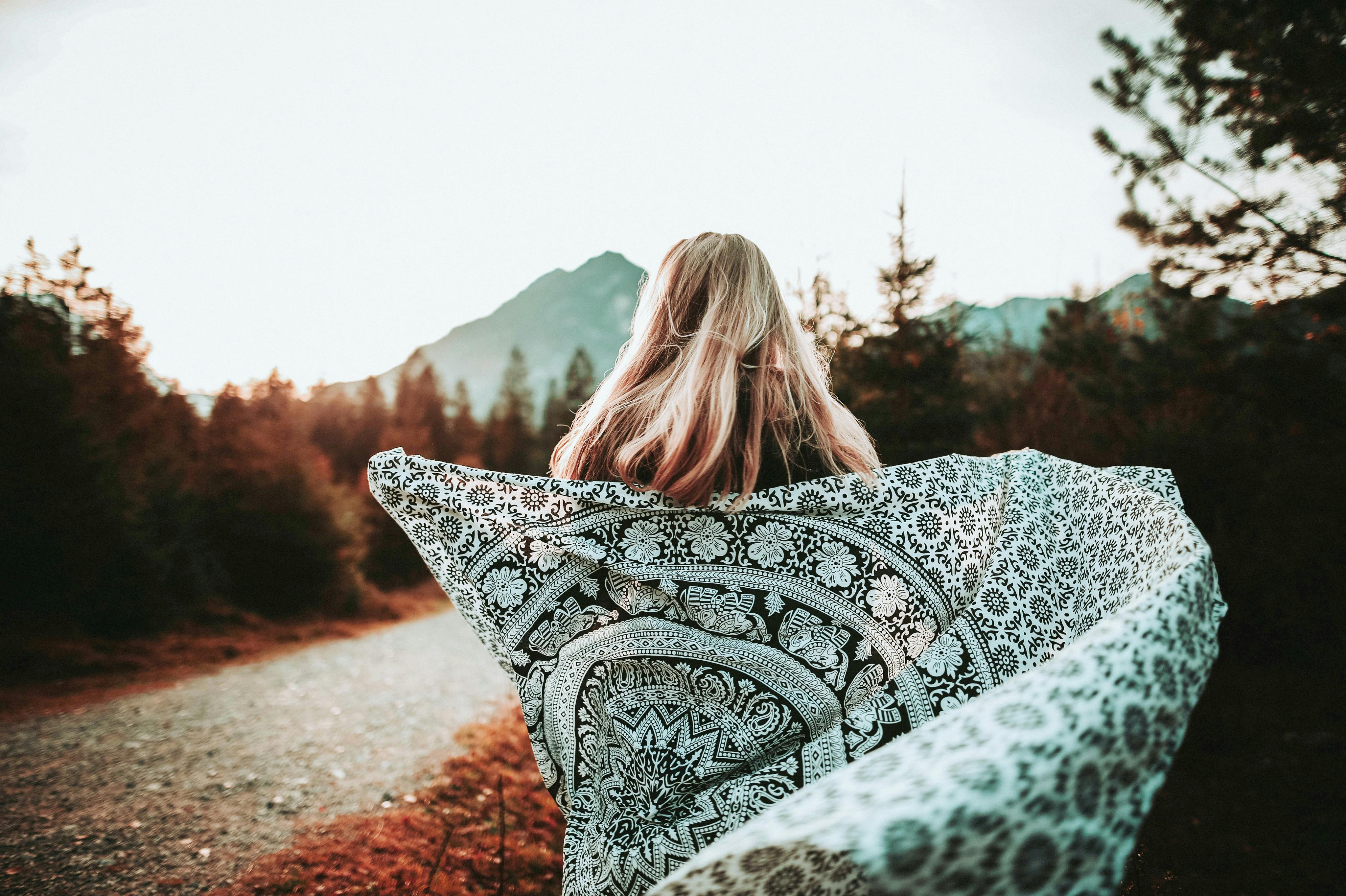 What deficiency causes hair fall?