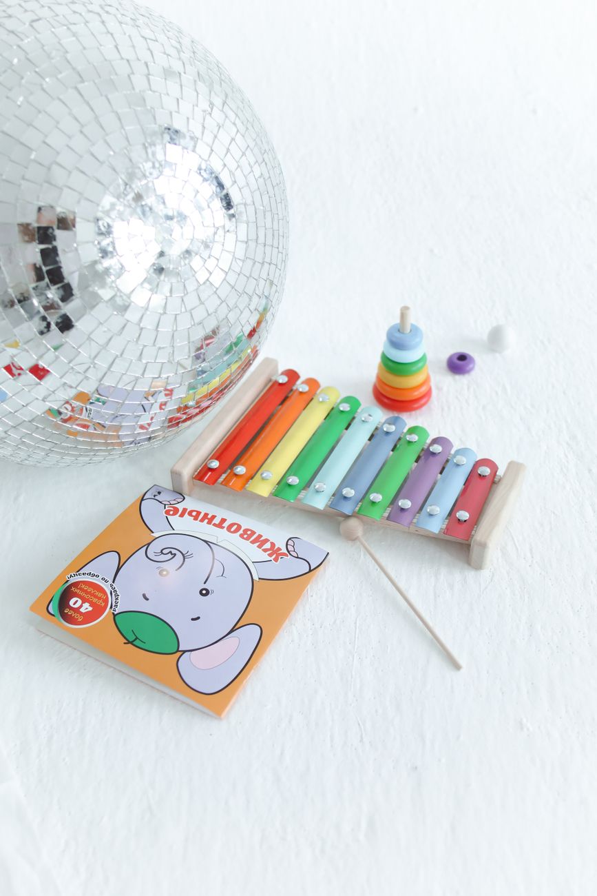 A Musical Toys tem uma coleção de "brinquedos" musicais que criam sons a partir de desenhos, formas e padrões