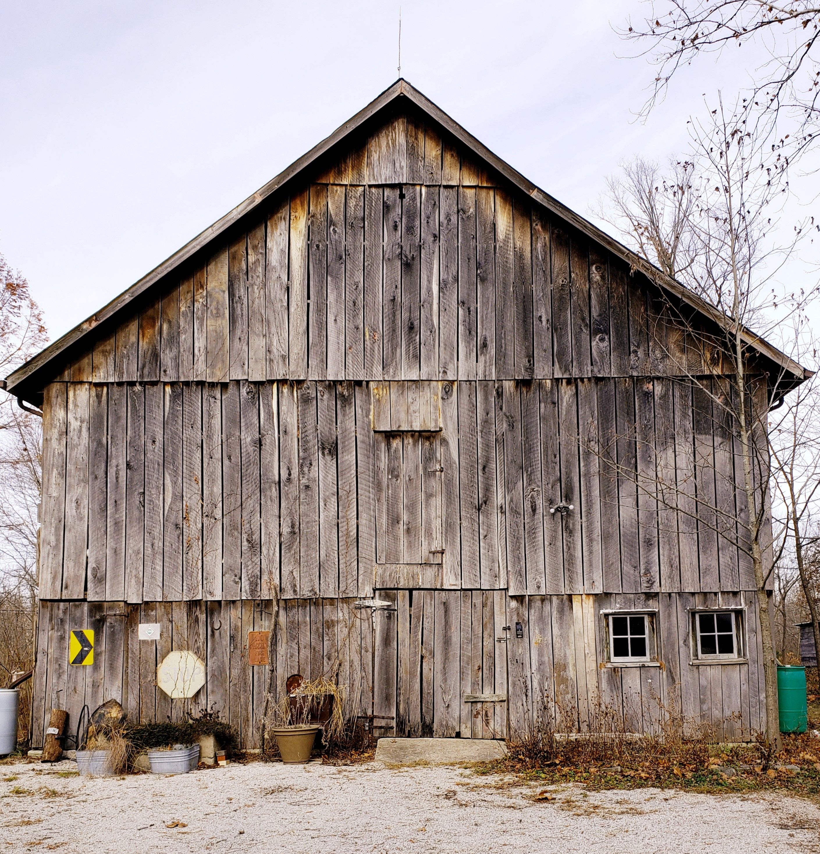 Broem Barn Brown Wooden Barn Under the Blue Sky · Free Stock Photo