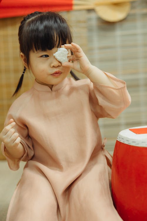 Cute Girl in Traditional Chinese Wear