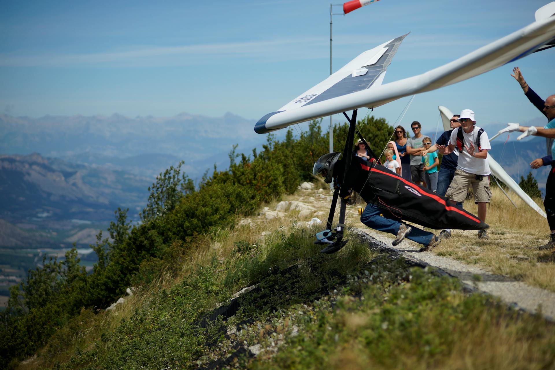 Take Off of a Hang Glider