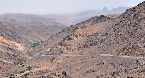 Immagine gratuita di arido, campagna, colline