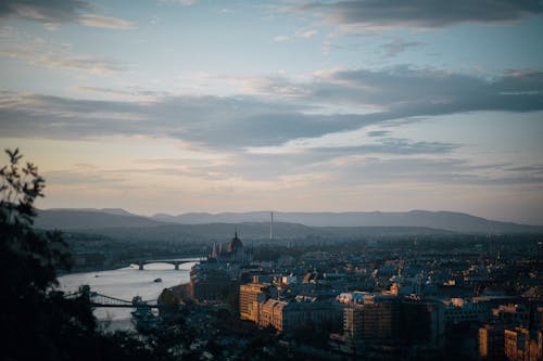Ingyenes stockfotó alkonyat, Budapest, drónfelvétel témában Stockfotó