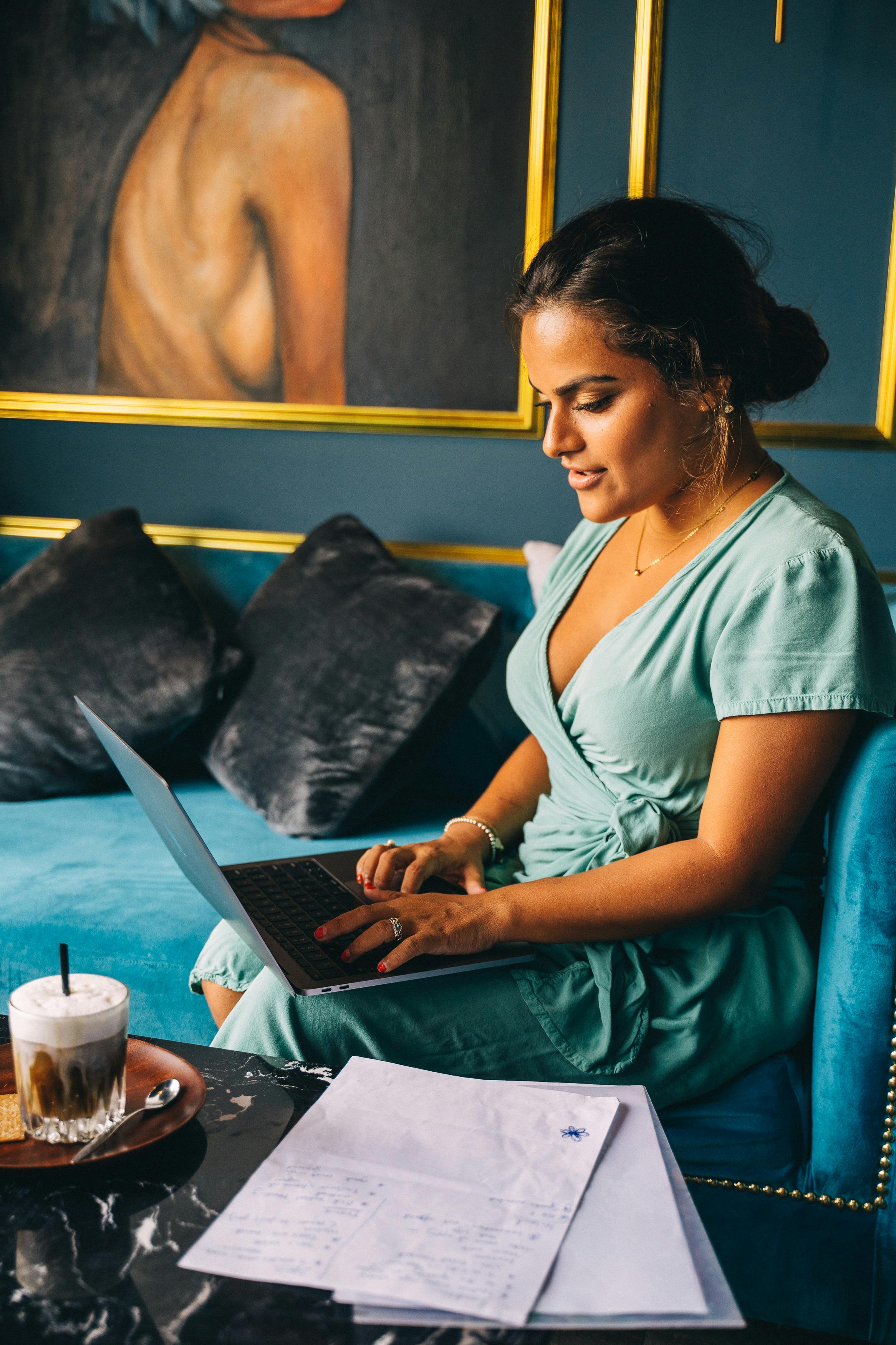 Free stock photo of adult, beautiful woman, black woman