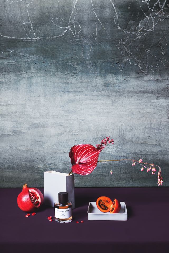 Imagem editorial de perfume