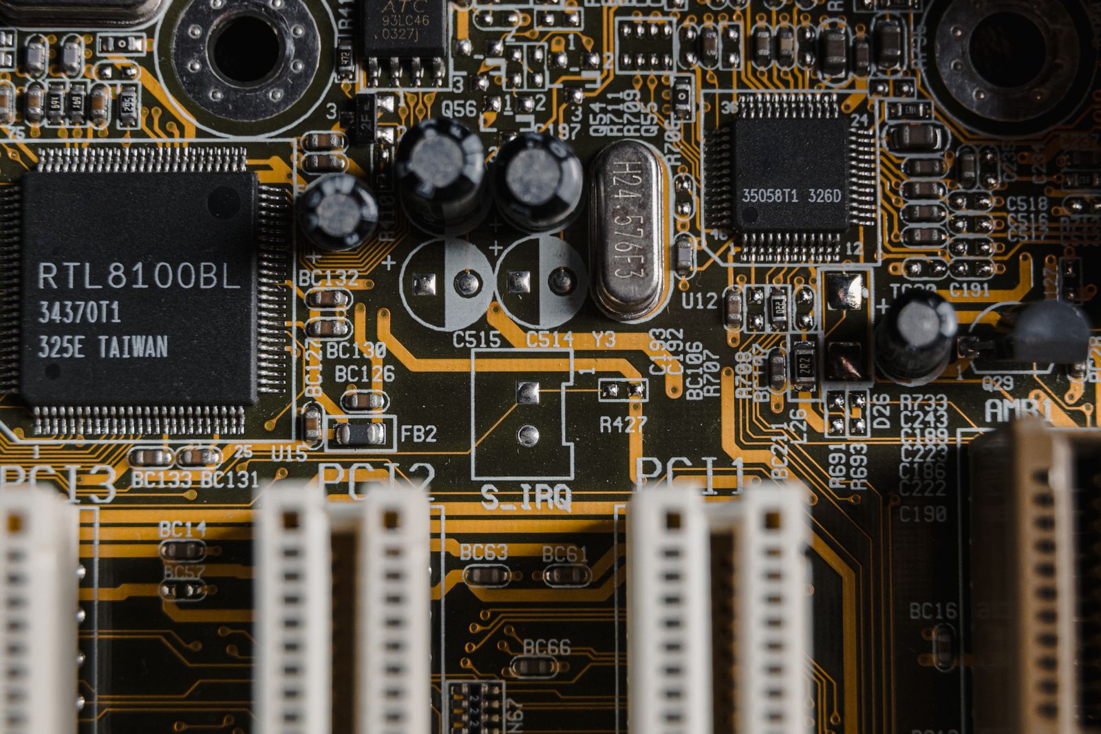 AI 點火 94.1% 暴漲!2026 全球半導體市場正式破兆美元——記憶體重返王座,你上車了沒? AI 點火 94.1% 暴漲!2026 全球半導體市場正式破兆美元——記憶體重返王座,你上車了沒?