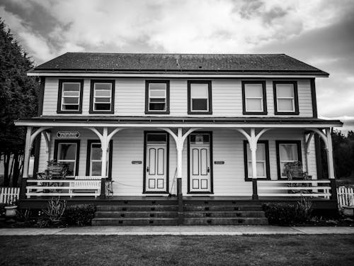 Black and White Photo of a House Exterior