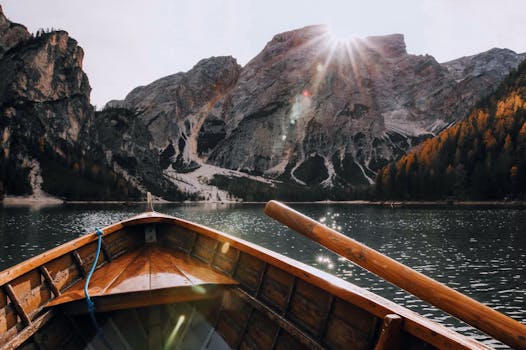 1000+ Amazing Boat Photos · Pexels · Free Stock Photos