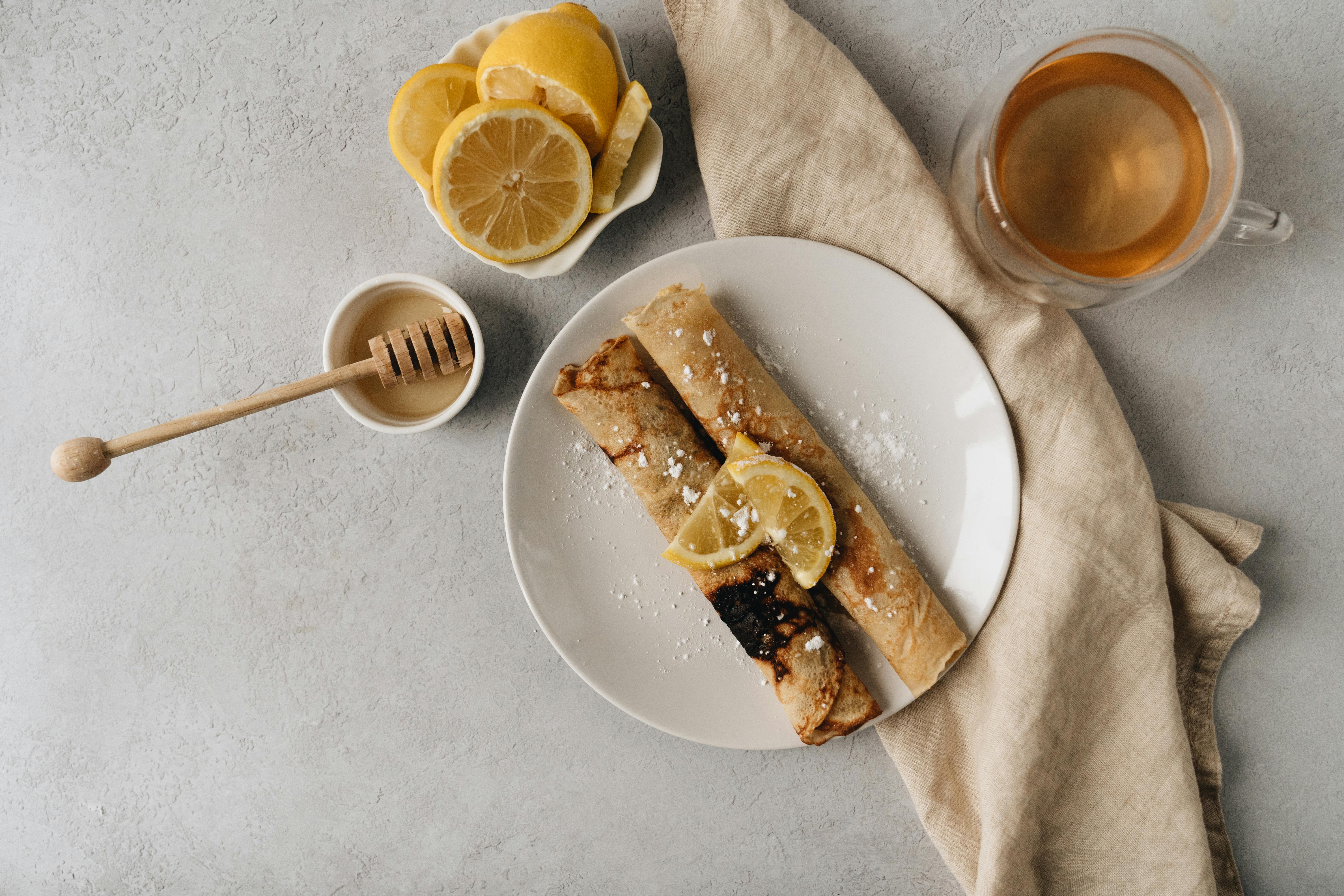 Does lemon and honey burn fat?