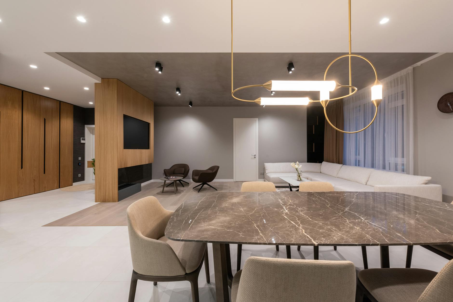 Veidrodžiai mažam kambariui