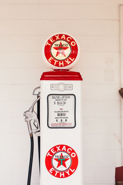 Classic Texaco gas pump featuring retro design and vibrant red details.
