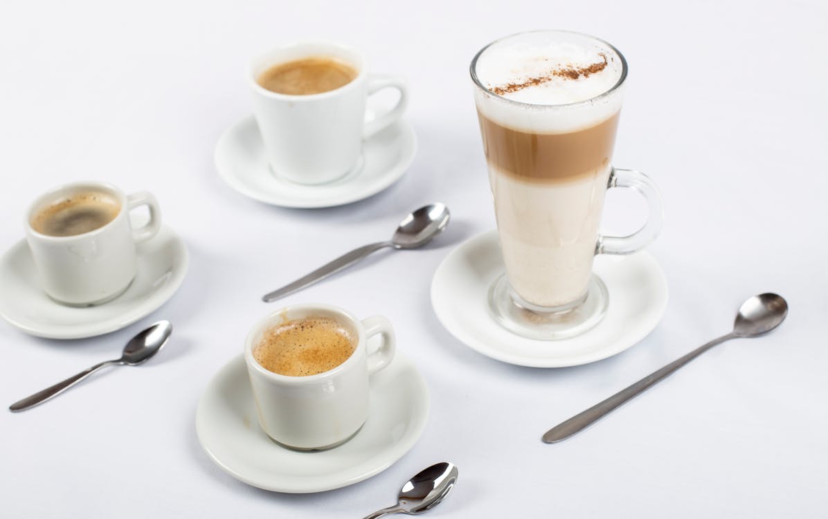 Foto profissional grátis de bebidas, café, café com leite
