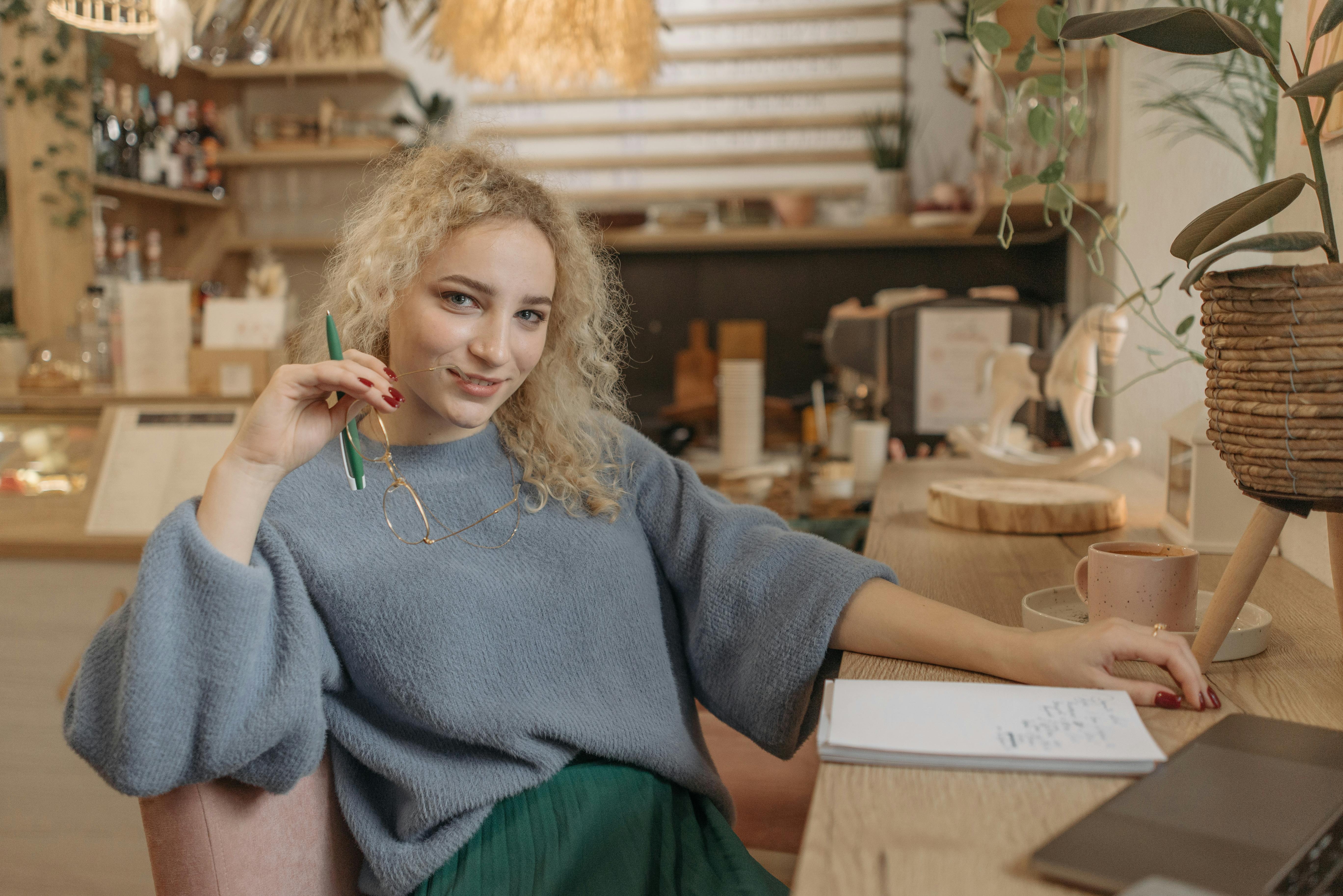 the side hustle idea the new side hustle making job — Photo by Pavel Danilyuk on Pexels