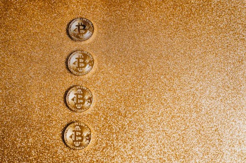 Gratis arkivbilde med bitcoin, gull, gull bakgrunn