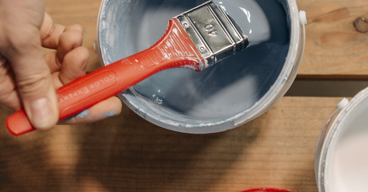 How to paint trim without getting paint on carpet