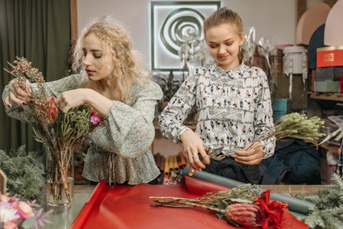 Free Florists Making a Bouquet Stock Photo